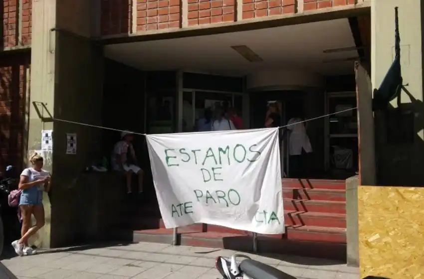 Nuevo paro en hospitales: "Pasan por arriba los derechos que tenemos"