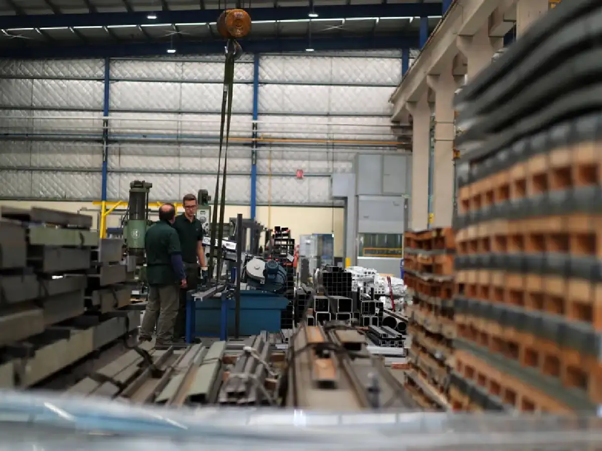 La actividad económica creció 5,1% en abril, pero retrocedió un único sector clave