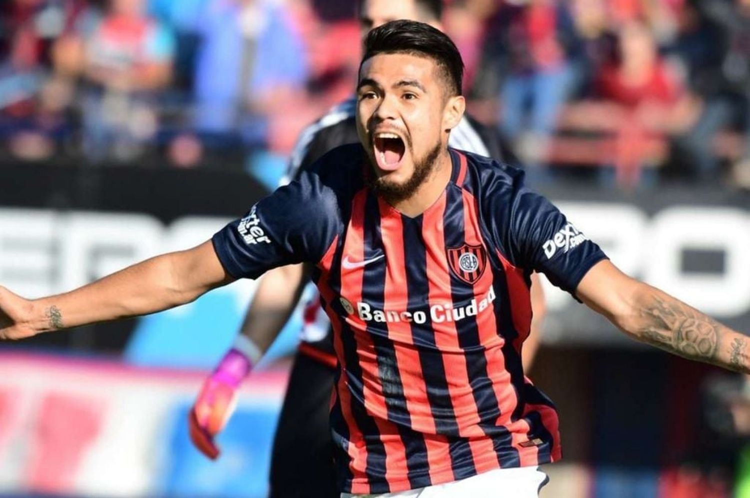 San Lorenzo ganó en Tucumán y se mantiene en la carrera por un lugar en la final