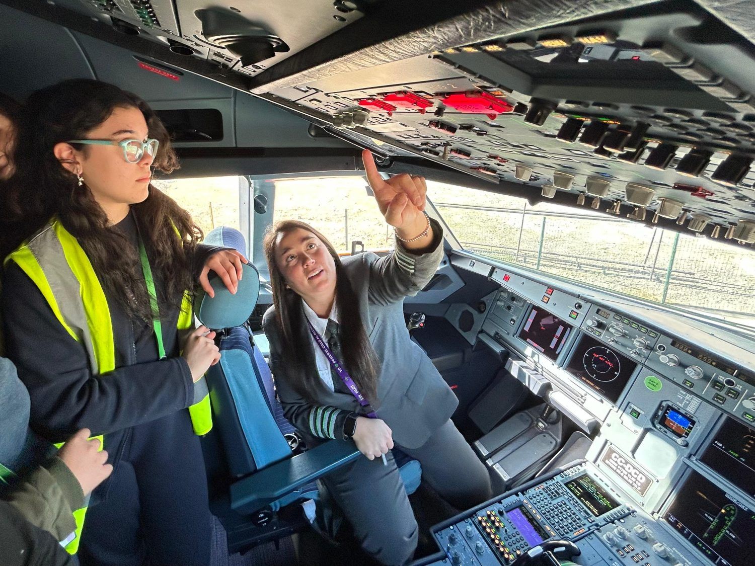 SKY Airline: participación femenina de pilotos casi triplica el promedio mundial