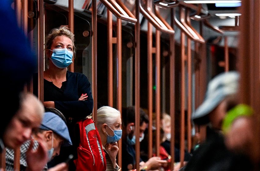 La OMS marca un descenso sostenido de casos y predice cuándo se controlaría la pandemia