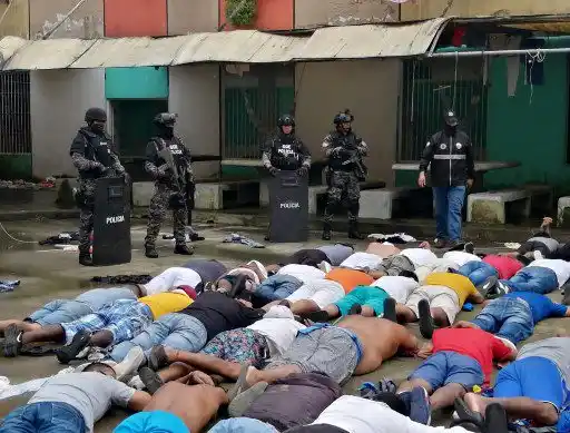 NO PARA LA VIOLENCIA EN ECUADOR Traslados descontrolados de presos reavivan conflictos en cárceles