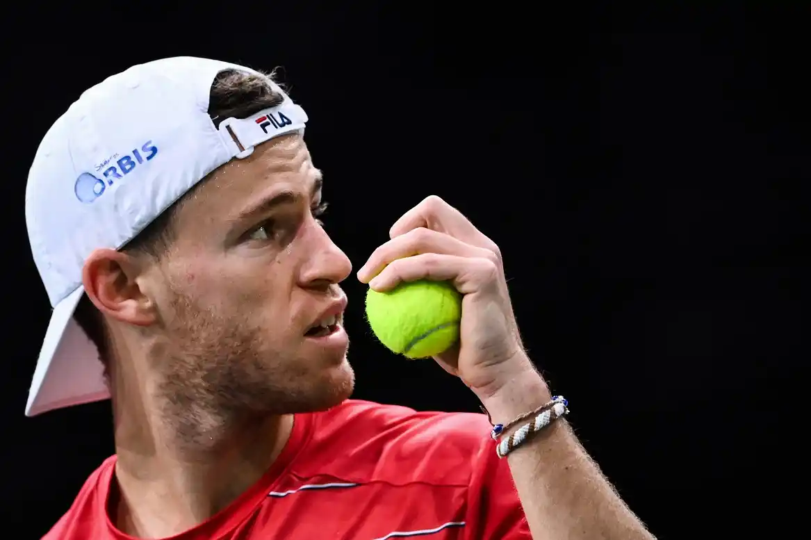 Pese a su derrota, Peque Schwartzman se clasificó al ATP Finals de Londres