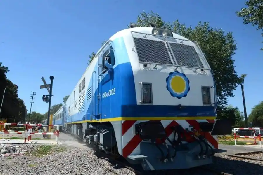 Habrá fiesta: 30 años después volverá a detenerse el tren de pasajeros en Estación Arrufó