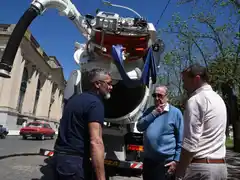 Fortalecieron a Vialidad con la adquisición de un camión volcador y un desobstructor