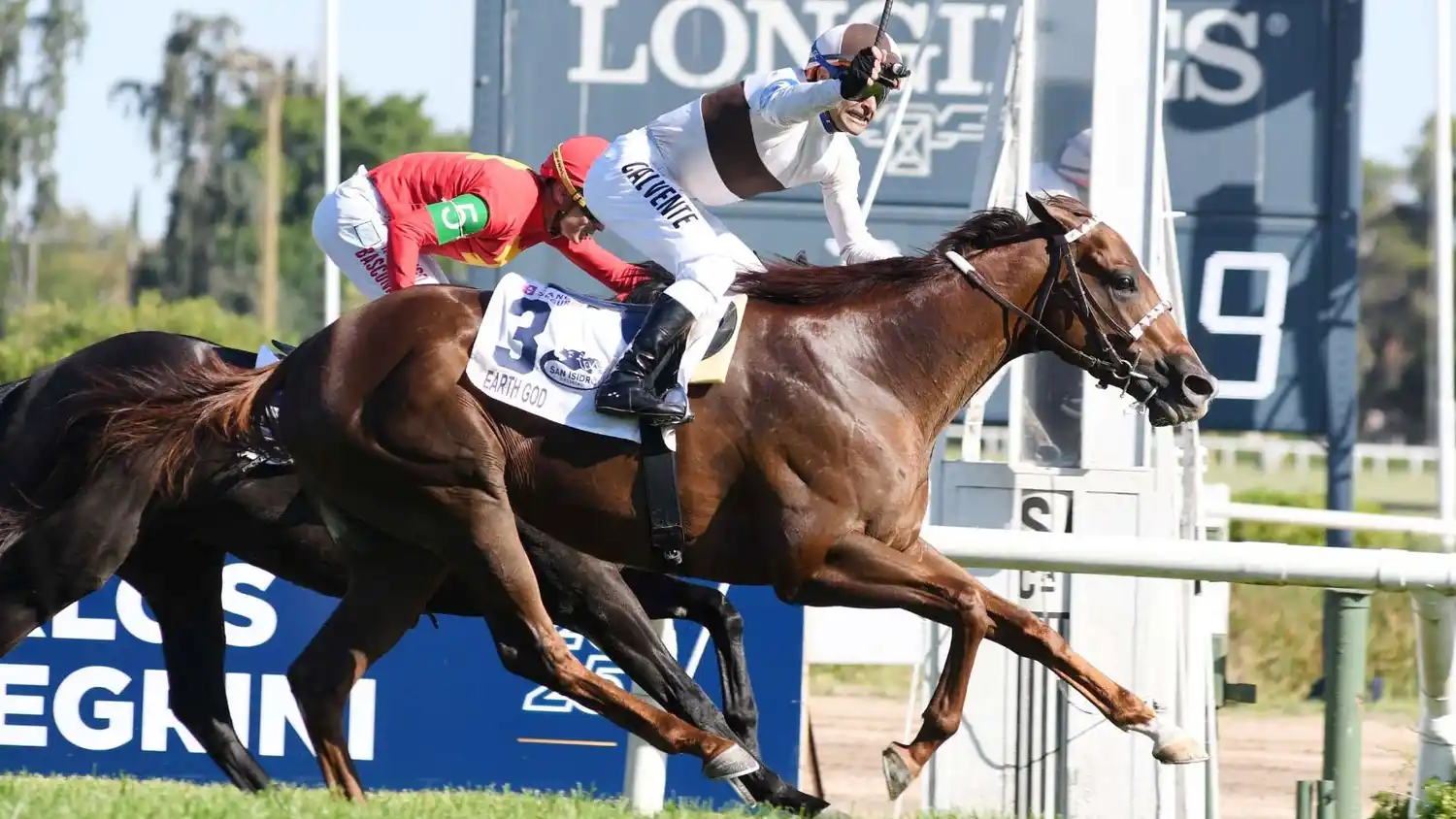 Earth God, múltiple ganador de G1, va por el Clásico Horacio Bustillo (G2), en San Isidro.