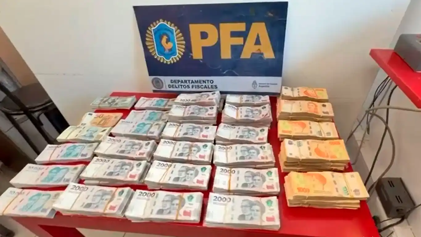 Uno de los operativos fue en un centro comercial del distrito.