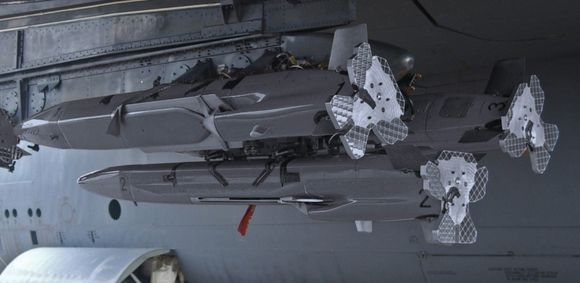 El enigma del ADM-160B MALD encontrado en Ucrania: ¿quién opera el señuelo más avanzado del mundo?