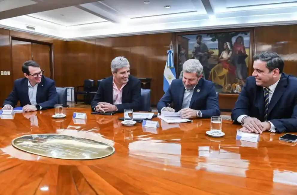 Entre Ríos firmó una carta de intención para adherir al régimen de compensación de deudas con Nación