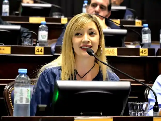 Una diputada propuso un impuesto a la emisión de gases de las vacas