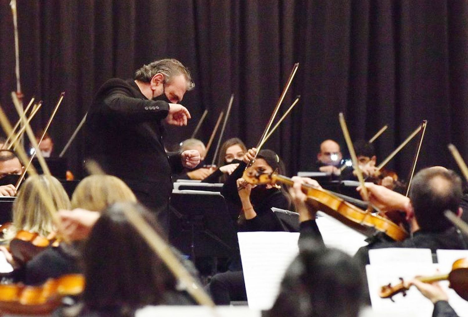 La Sinfónica en La Vieja Usina presenta obras de Beethoven y Sibelius