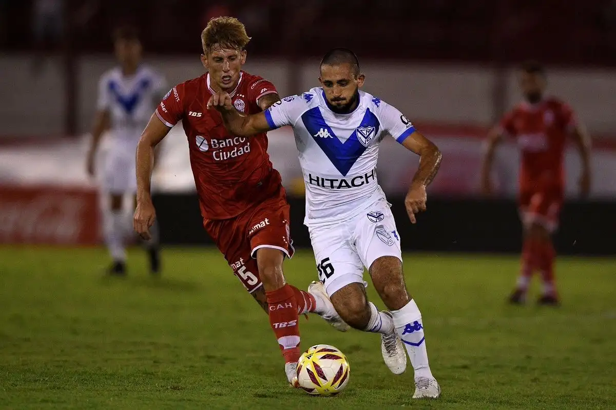Huracán y Vélez quedaron  a mano con un pobre empate