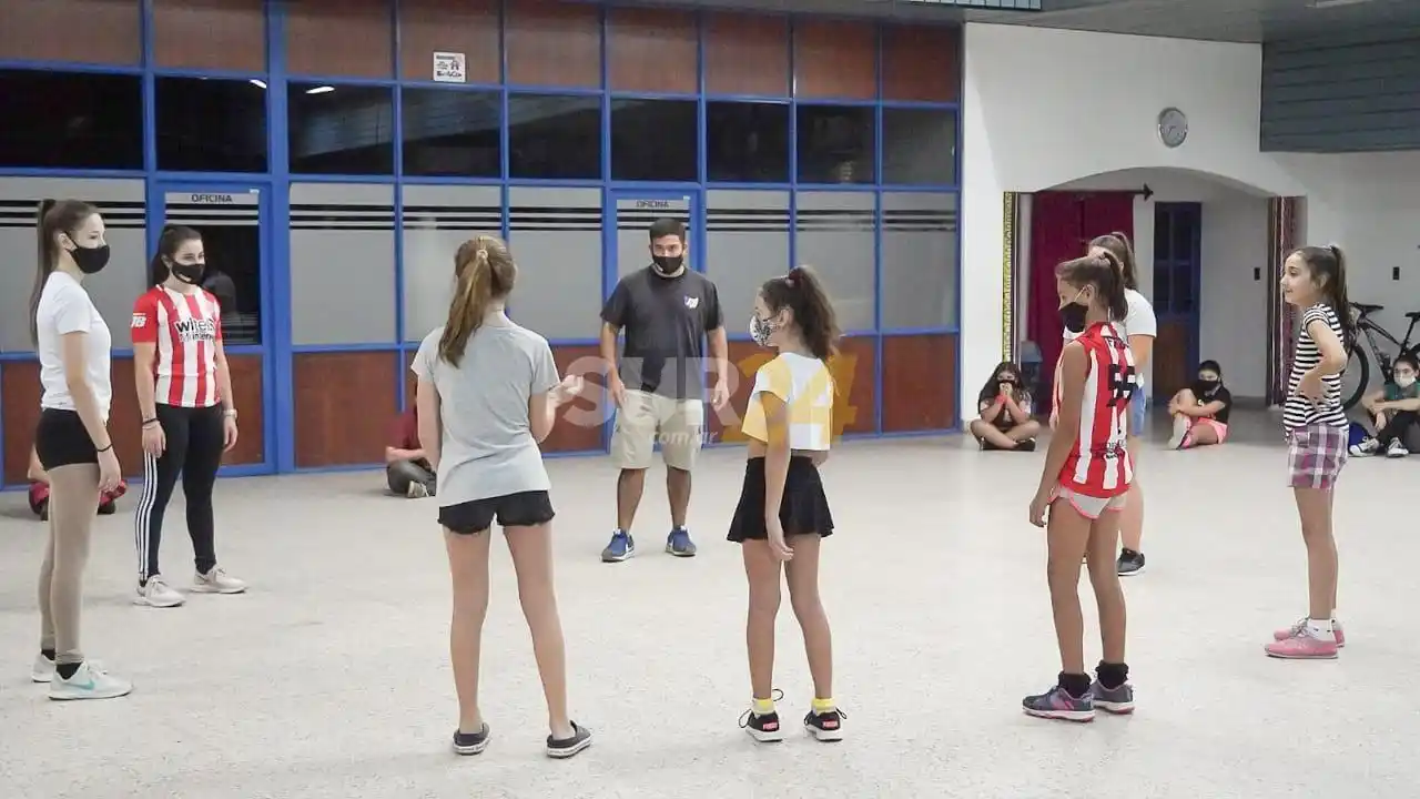 Firmat: reinician los talleres de consumos problemáticos, situaciones de violencia, ESI y motivación juvenil