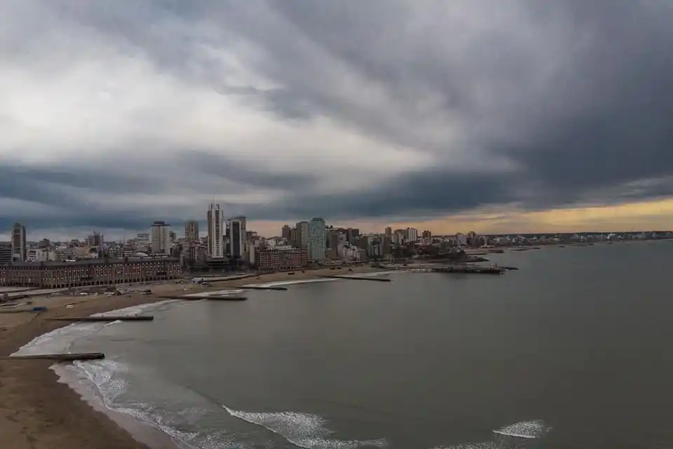 COVID-19 en Mar del Plata: En 20 días triplicó los contagios y duplicó los fallecidos