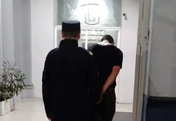 Detuvieron a un hombre que le robó a un joven con discapacidad en pleno centro