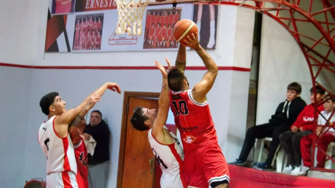 Huracán cayó en su debut en Tres Arroyos (Foto gentileza: Francisco Rodríguez)
