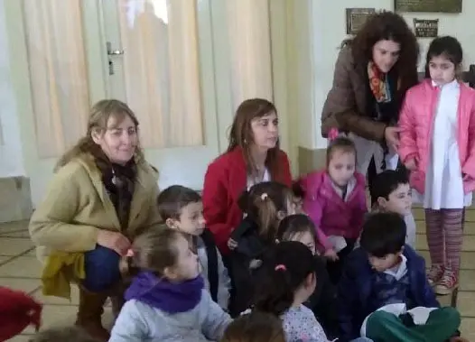 Plaza Dardo Rocha: Alumnos presentaron proyecto para la mejora de los juegos