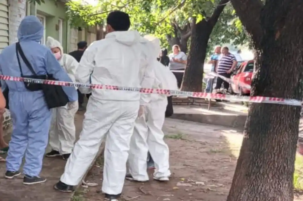 Hallaron el cuerpo de un hombre en un descampado de barrio Guadalupe Oeste