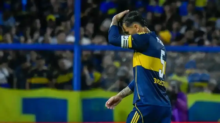 La reacción de Paredes cuando Úbeda reemplazó al Changuito Zeballos en la derrota de Boca ante Racing