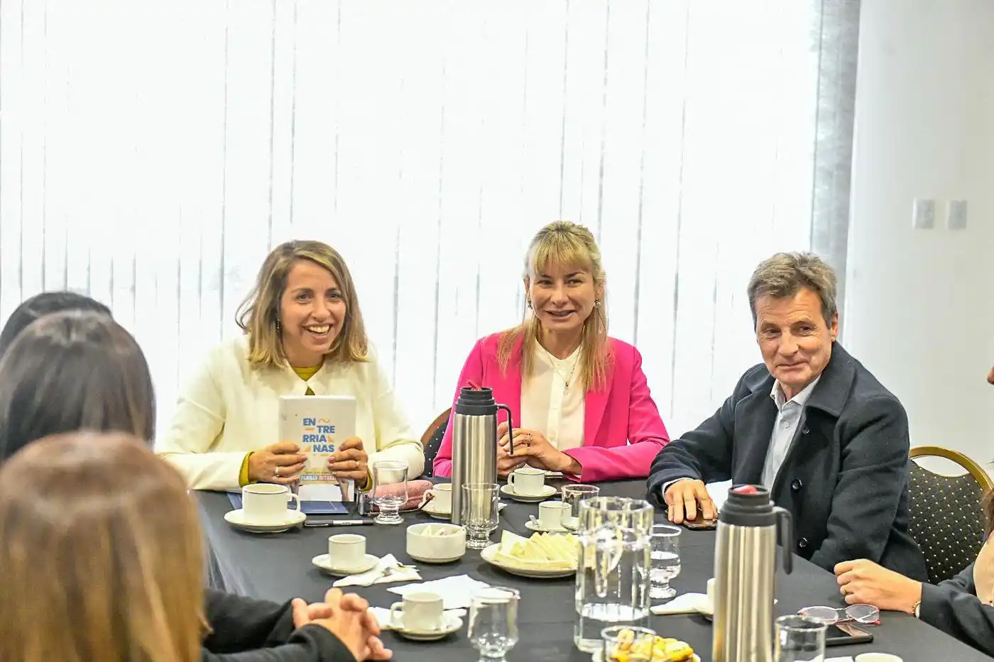 La vicegobernadora Laura Stratta se reunió con autoridades de la Cámara Argentina de la Construcción, referentes de la UOCRA