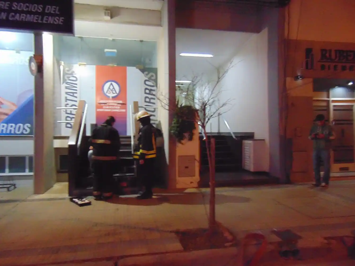 La llamada al cuartel ingresó a las 6:30 horas de este domingo.