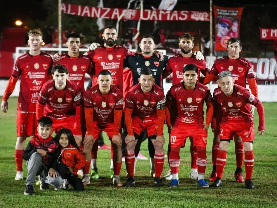 Ferro, líder con puntaje ideal del Clausura de la Liga Rafaelina. Foto:IG CAFE