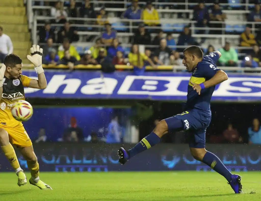 Boca no tuvo contratiempos  para asegurar la clasificación