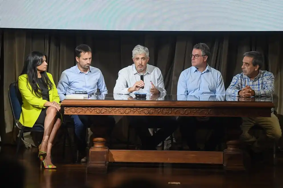 La Mesa Sanitaria se reunió con municipios.