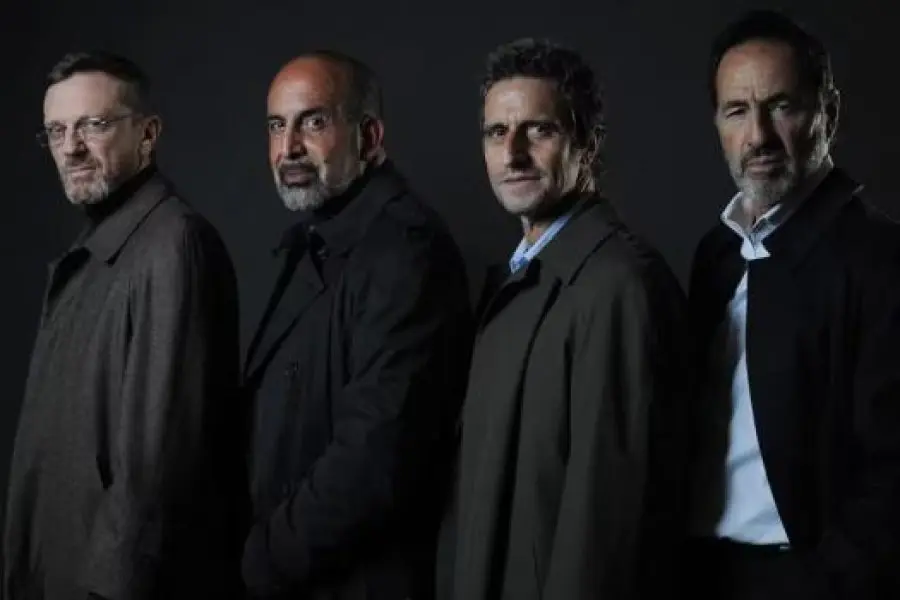 Vuelven "Los Simuladores"