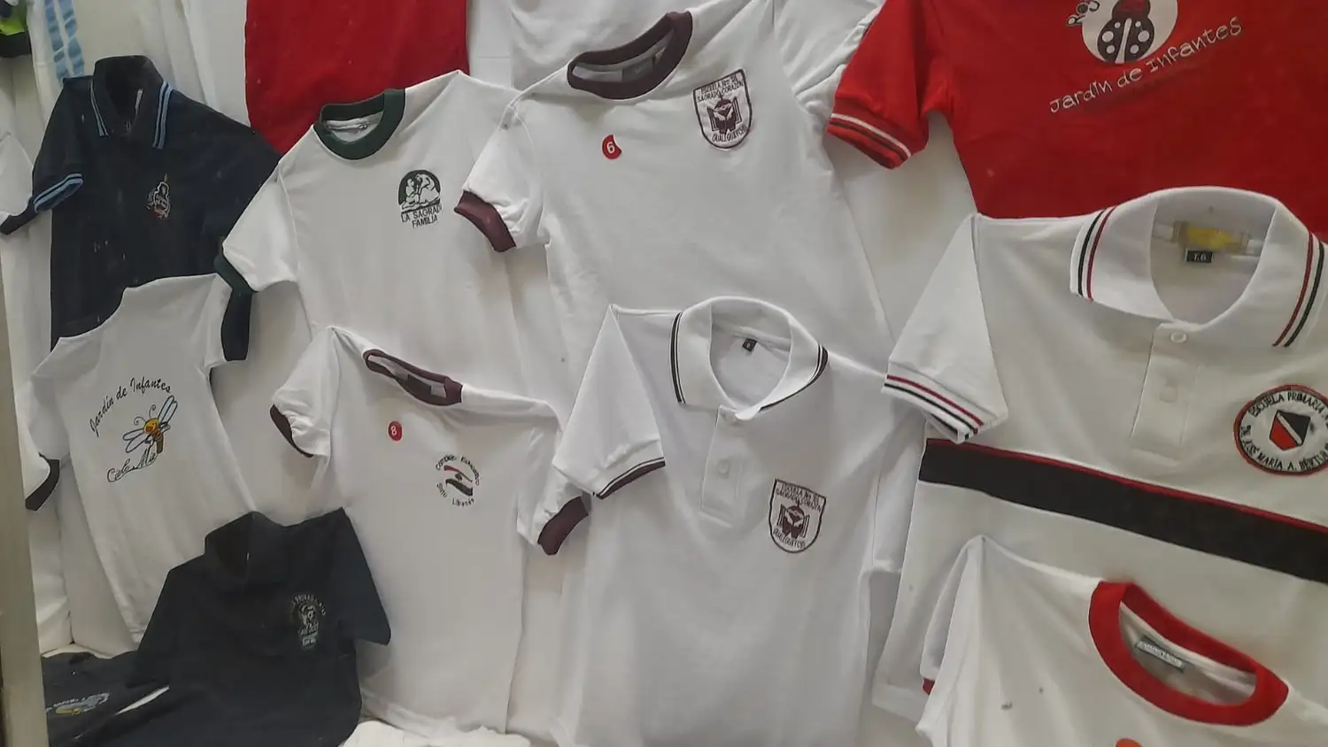 UNIFORMES ESCOLARES - 1
