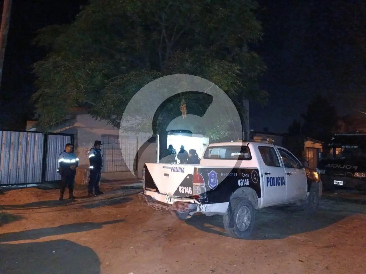 Operativo policial en Quequén: allanamientos y aprehensión por robo agravado