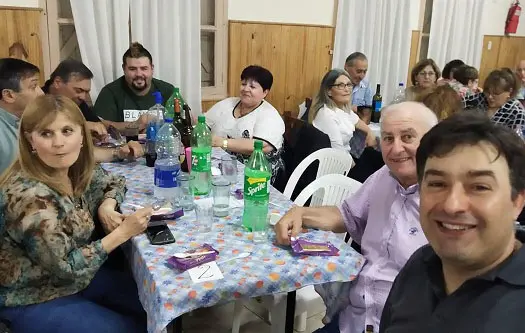 Concurrido almuerzo de los Amigos de Las Cascadas