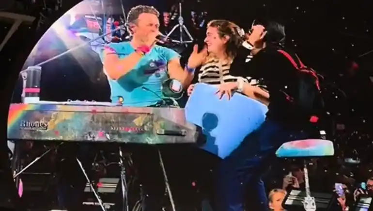 Repercusión en el show de Coldplay