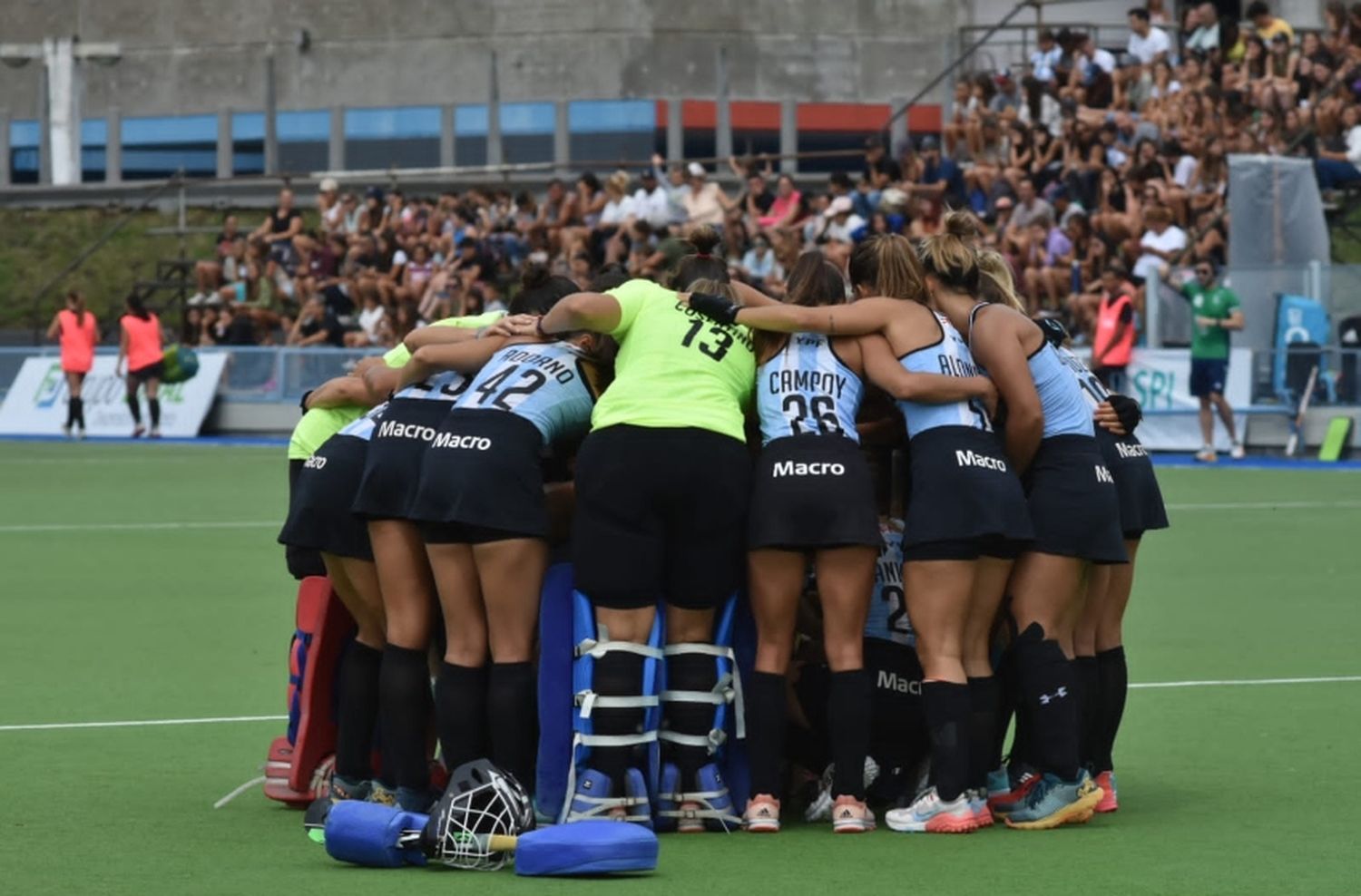 Las Leonas volvieron a superar a Irlanda