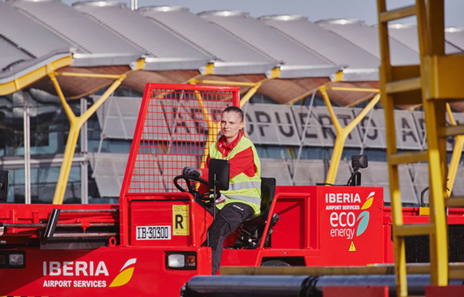 Aena promueve cambios en el servicio de handling de 25 aeropuertos tras la crisis con Iberia