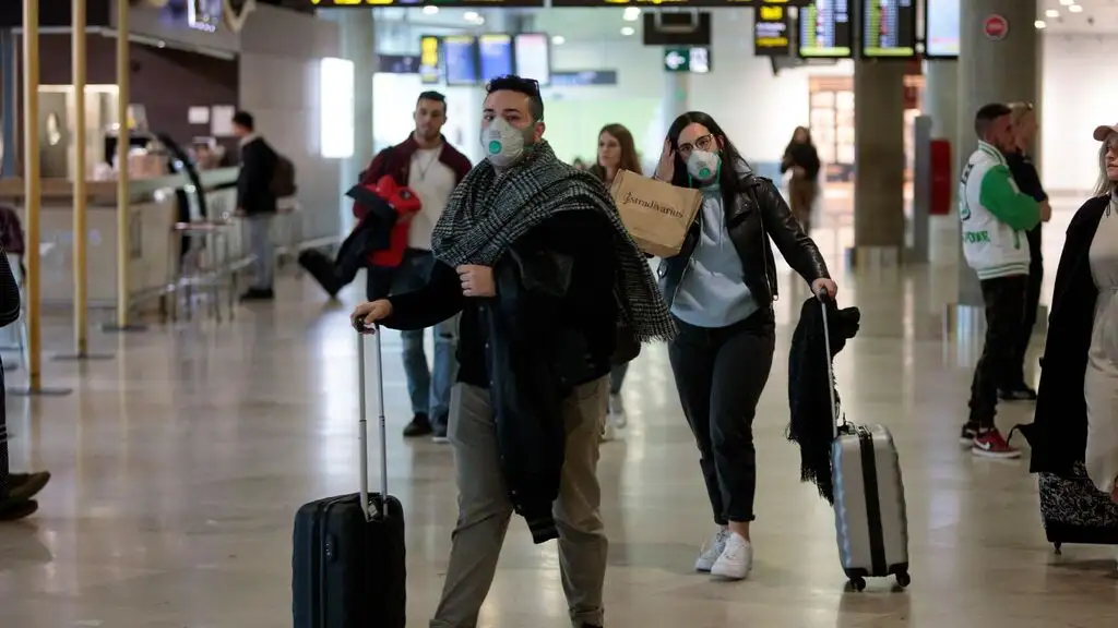 "Hay 20.000 argentinos afuera y sólo pueden entrar 400 por día"