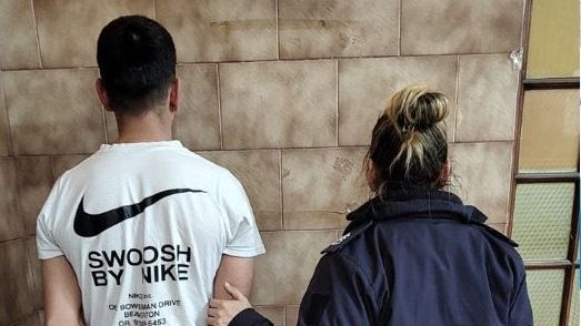 Un hombre fue aprehendido tras apuñalar a otro con un arma blanca