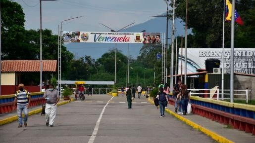 ¿Y EL FAVORECIMIENTO DE LAS RELACIONES CON COLOMBIA? Ureña tiene paralizada en un 80% la actividad industrial