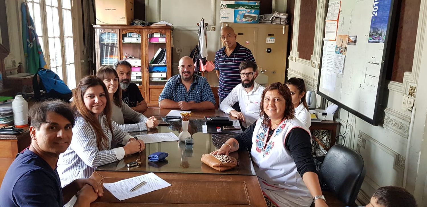 Se rubricaron cuatro obras de mejoras con fondos de Provincia y se licitó la tardía remodelación de la Escuela 20