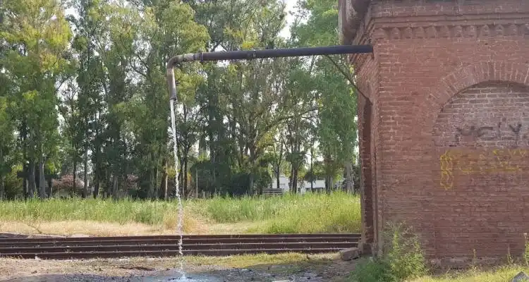 Derroche de agua en la Estación