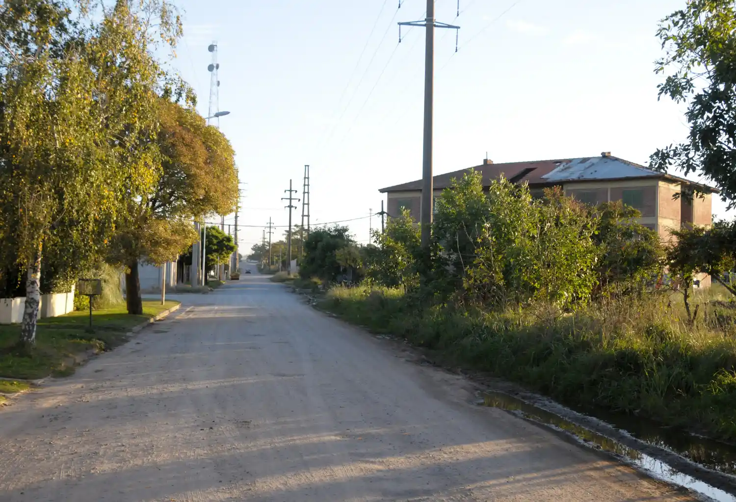 Vecinos de Lavalle al 1700 exigen soluciones por los trastornos que provocan los usurpadores de Tarraubel