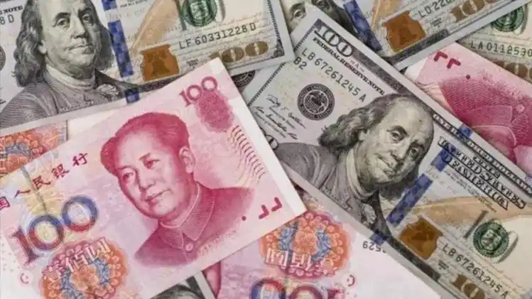 China devaluó el yuan a su nivel más bajo desde 2008
