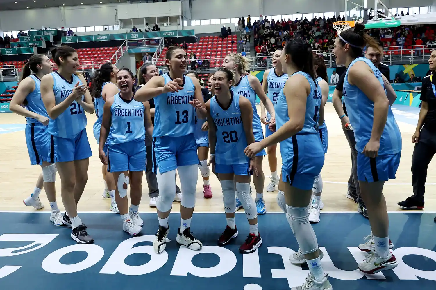 Argentina tuvo un mejor cierre venció a Puerto Rico y está en las semifinales