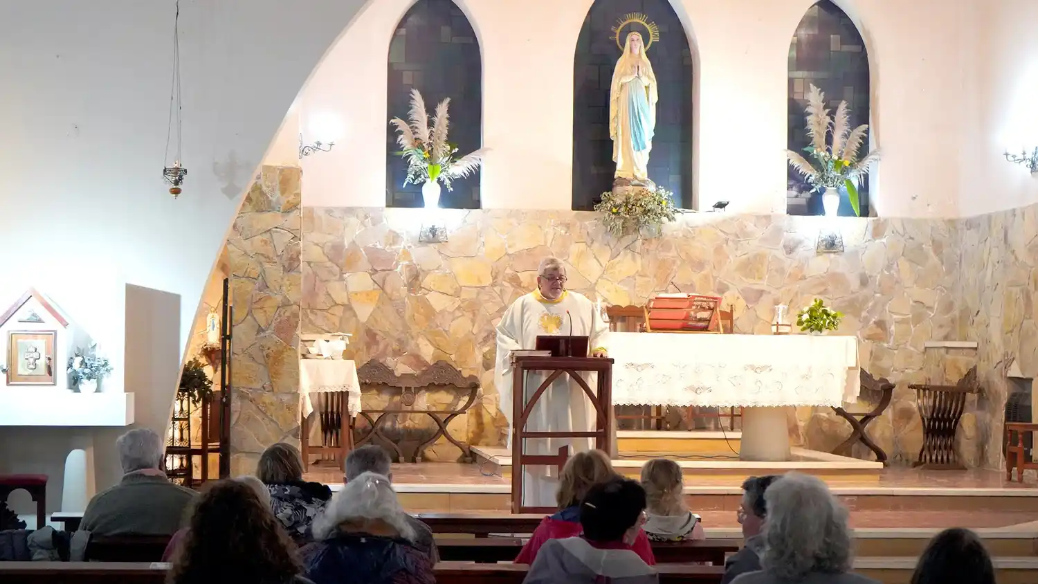 Conmemoración. Se realizó una misa al cumplir un año de la muerte de Francisco