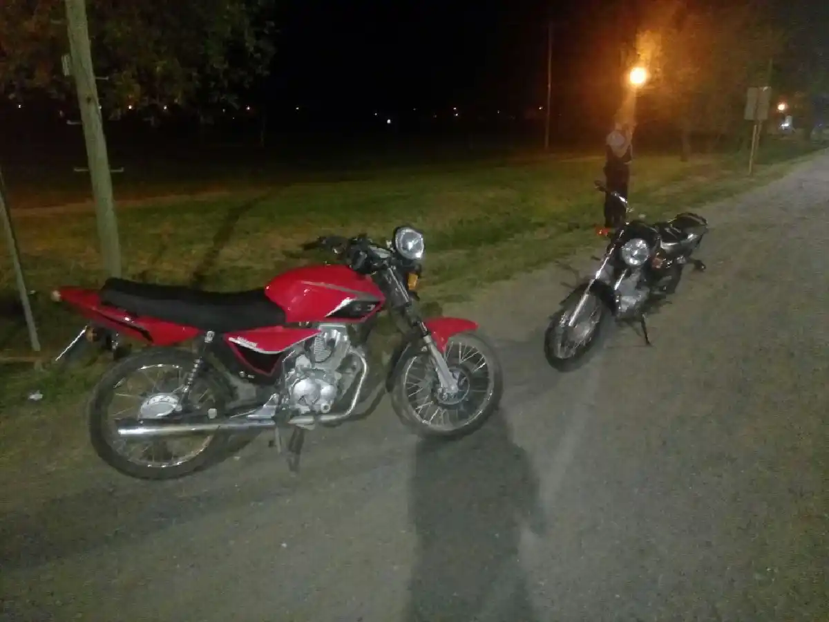 Chocaron dos motos: hay tres heridos 