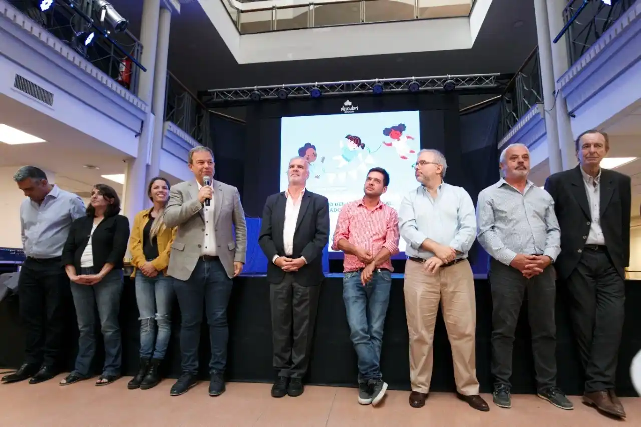 Almirante Brown: Cascallares encabezó la apertura del 5to Congreso del Consejo Local de Niñez y Adolescencia