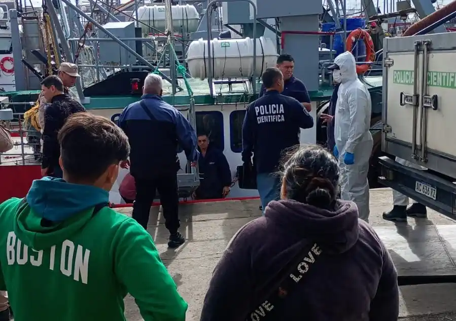 Según denunció la esposa de Vilches, desde Prefectura no se habrían realizado los protocolos adecuados una vez que el hombre mostró síntomas de malestar.