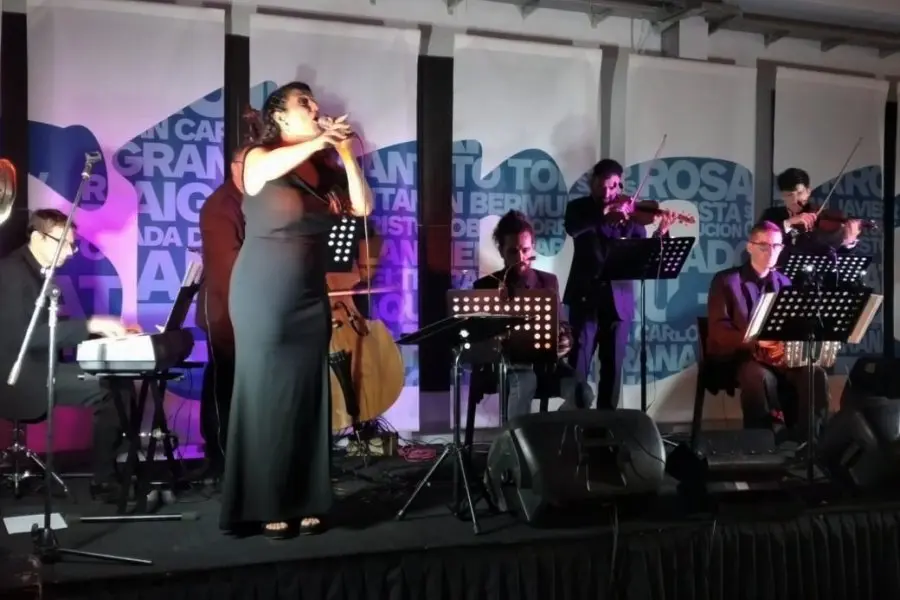 La Orquesta Municipal de Tango se presentó en Santa Fe