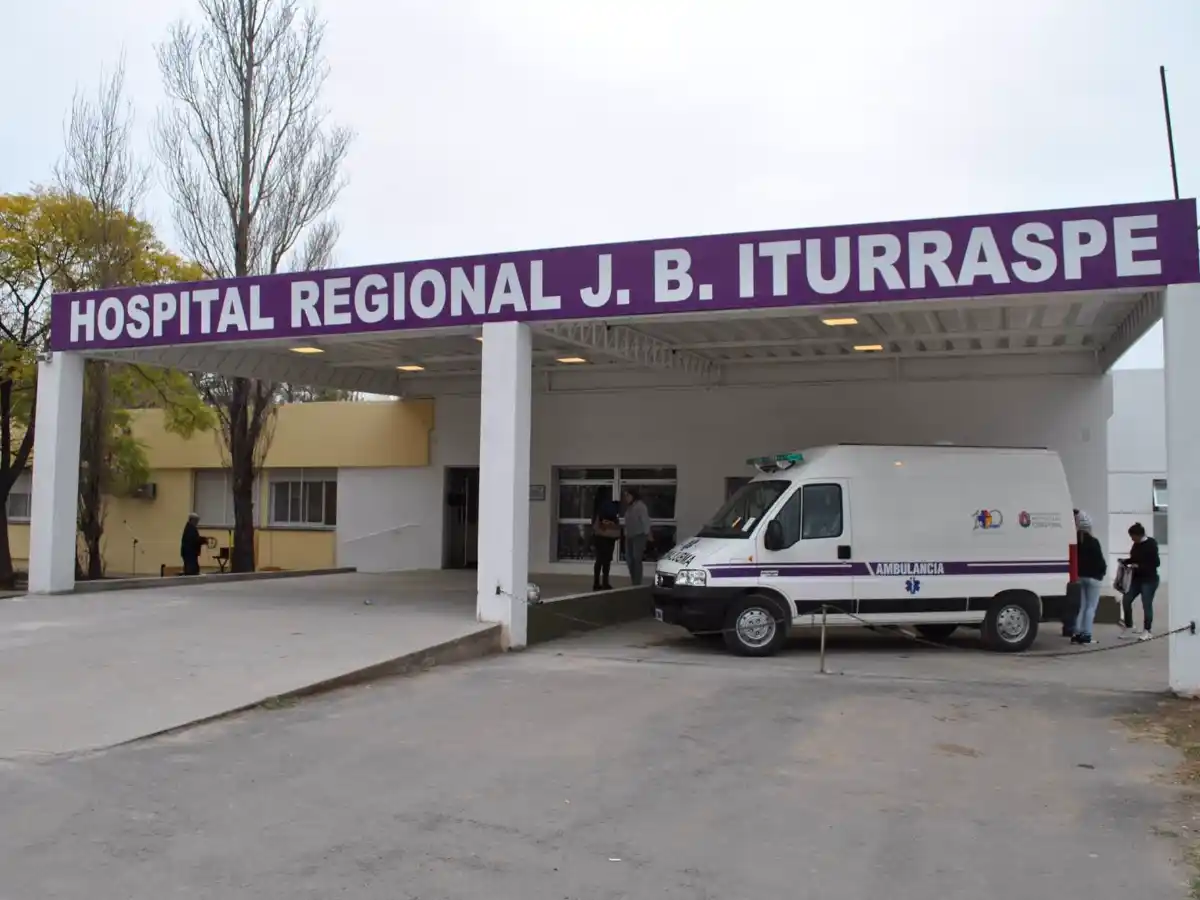 Un joven está grave tras accidentarse con su moto esta madrugada 