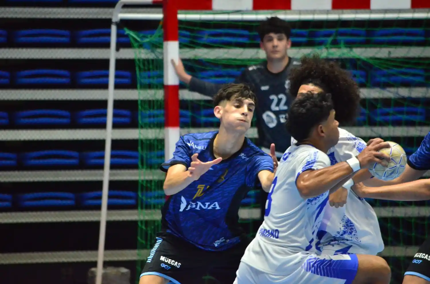 Ardito, en kinesiología para volver a la selección